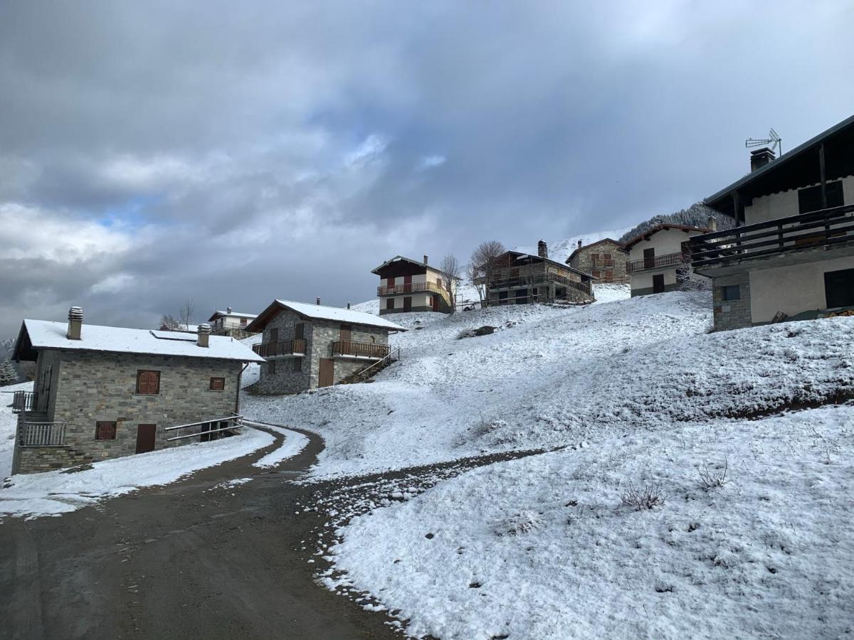 Chalet Baita Delle Favole Di Rosarita Berbenno di Valtellina Exterior foto